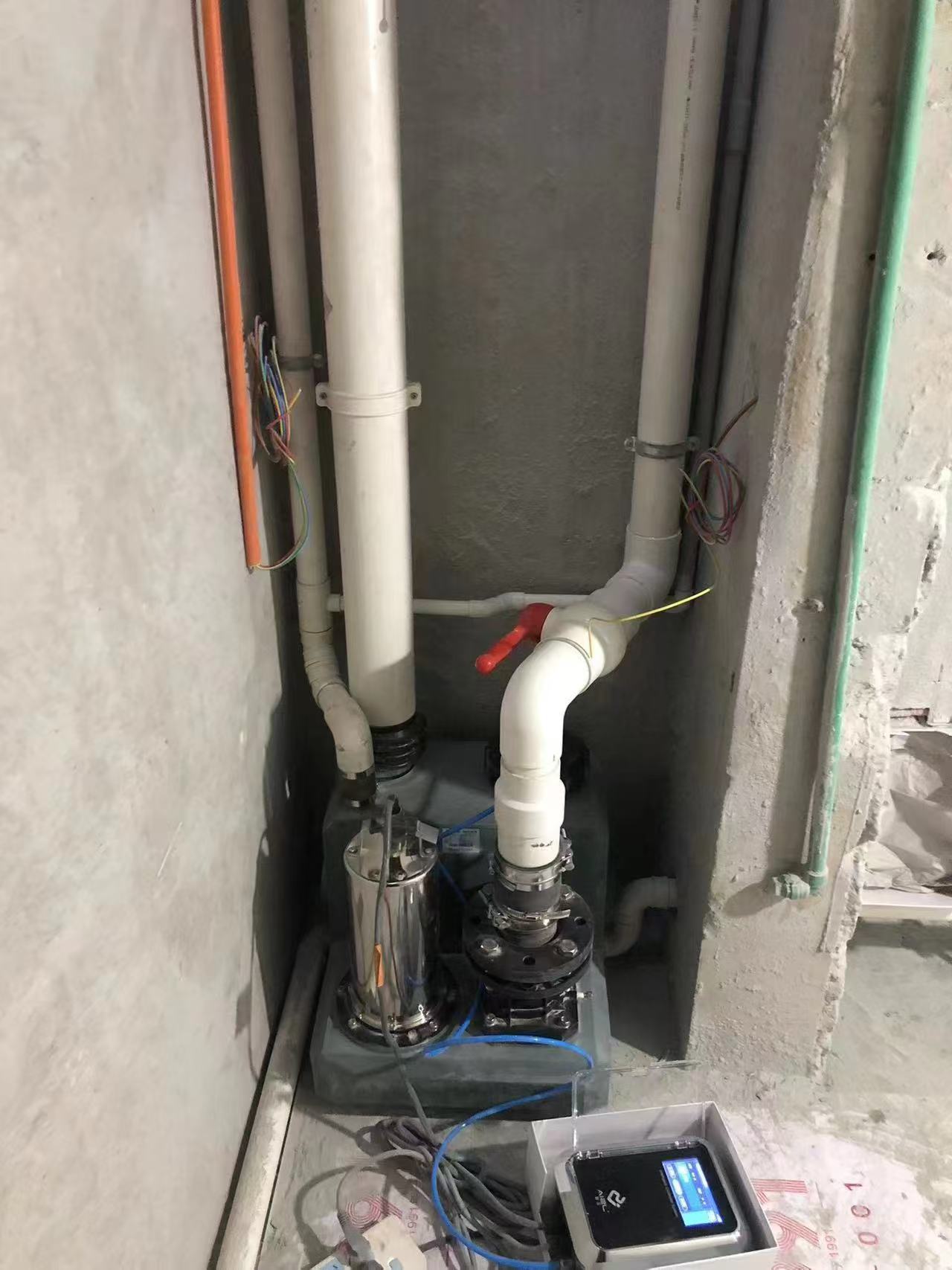 污水提升器