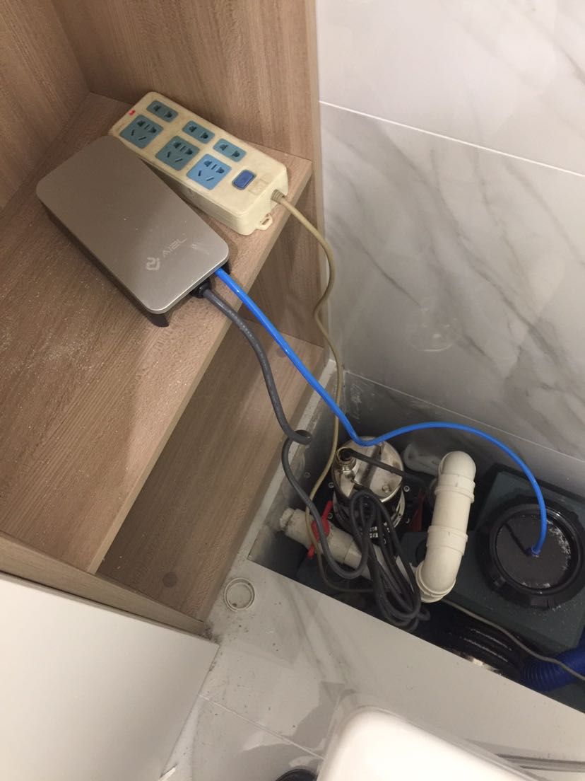 污水提升器